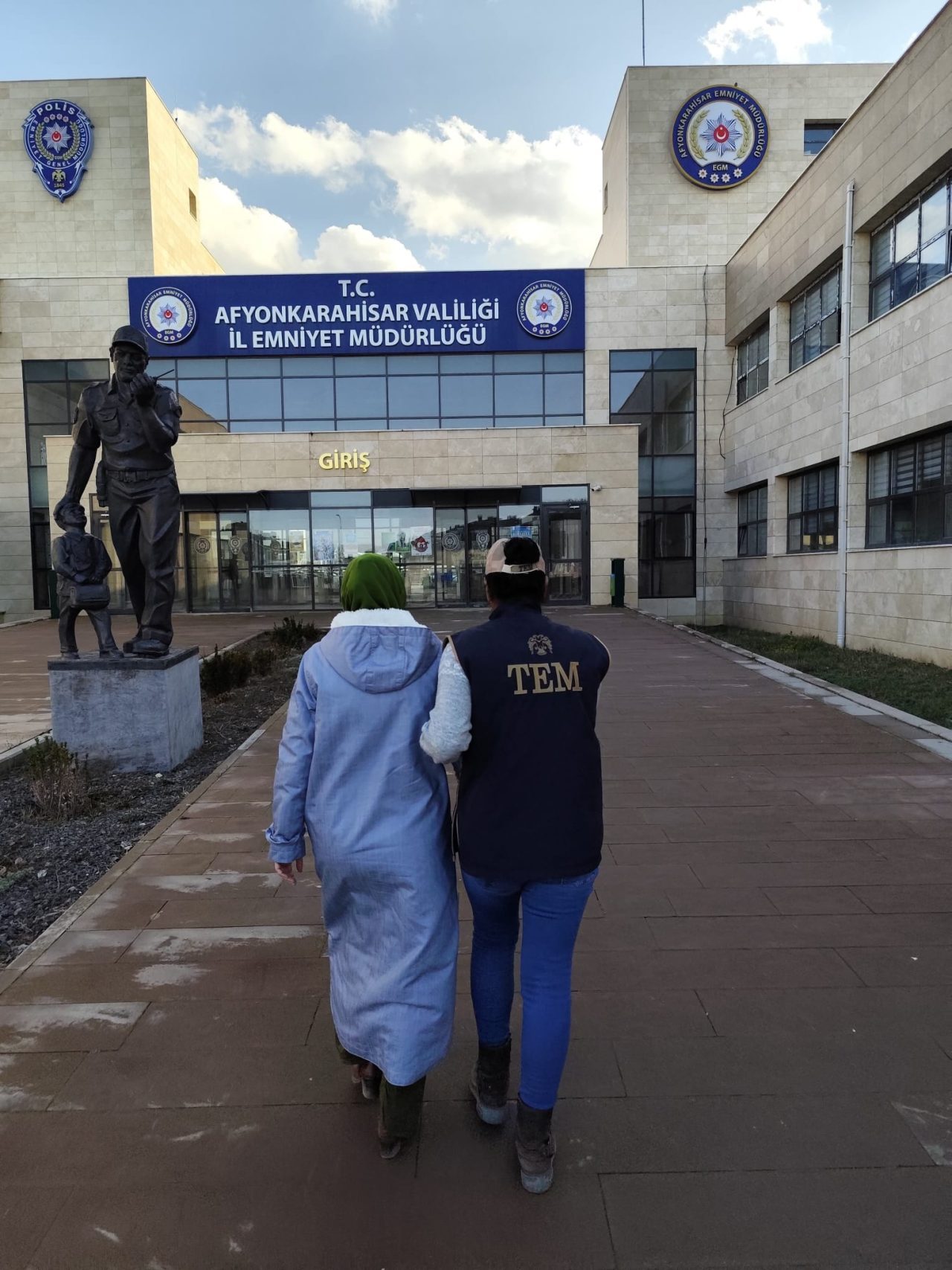 AFYONKARAHİSAR (AA) – Afyonkarahisar'da FETÖ üyesi olduğu gerekçesiyle hakkında 6