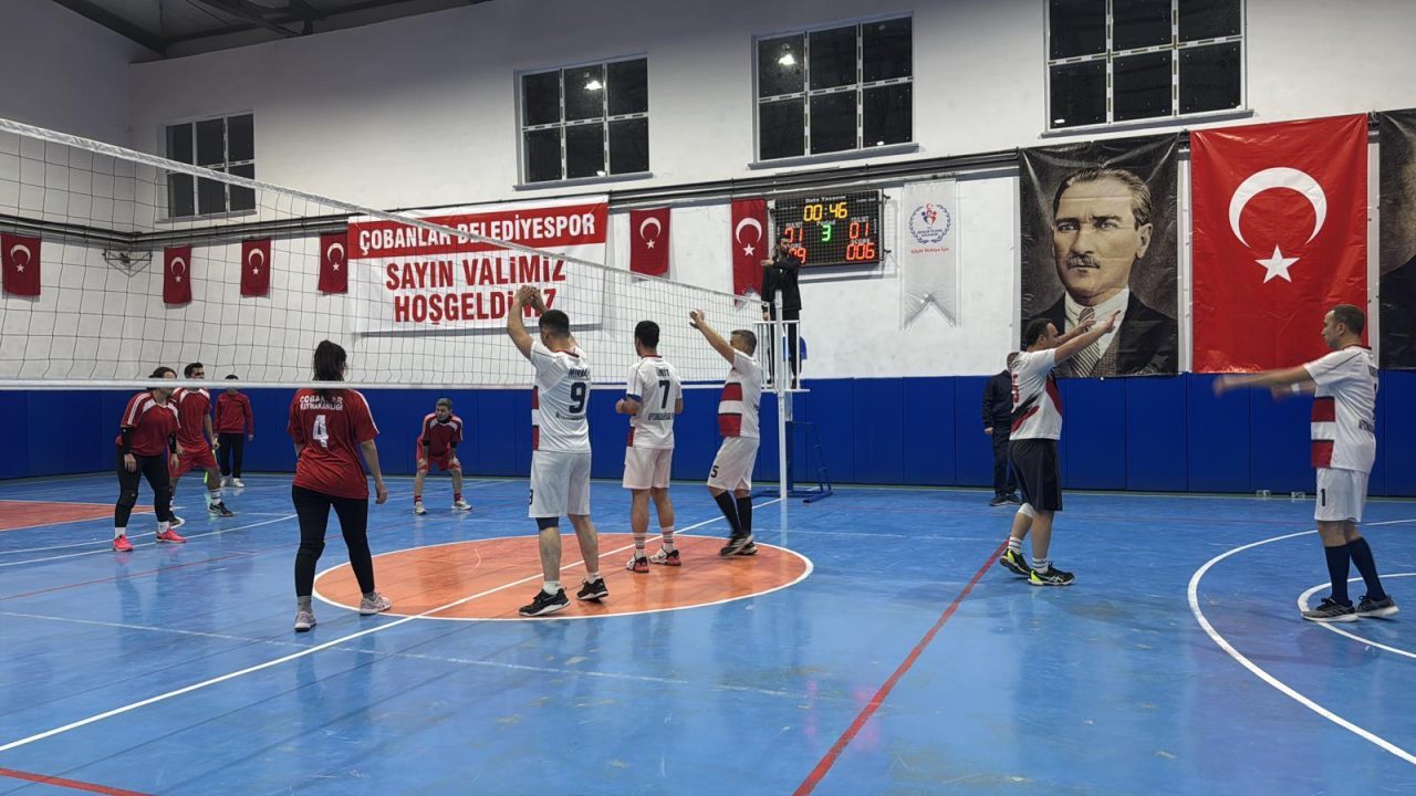 AFYONKARAHİSAR (AA) – Afyonkarahisar'ın Çobanlar ilçesinde, şehit Cüneyt Taşyürek anısına