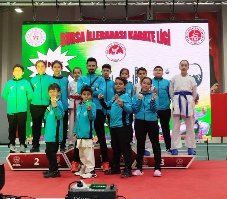 Bursa’da düzenlenen ve 21 ilin 64 kulübünden 840 sporcunun katılımıyla