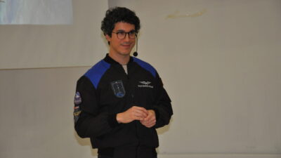 Türkiye'nin ikinci astronotu Tuva Cihangir Atasever, Kütahya'da lise öğrencileriyle bir