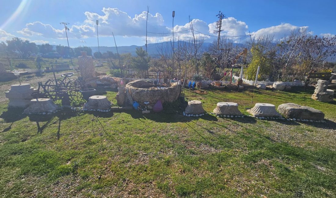 Aydın’ın Karacasu ilçesinde bir eve düzenlenen operasyonda Roma dönemine ait
