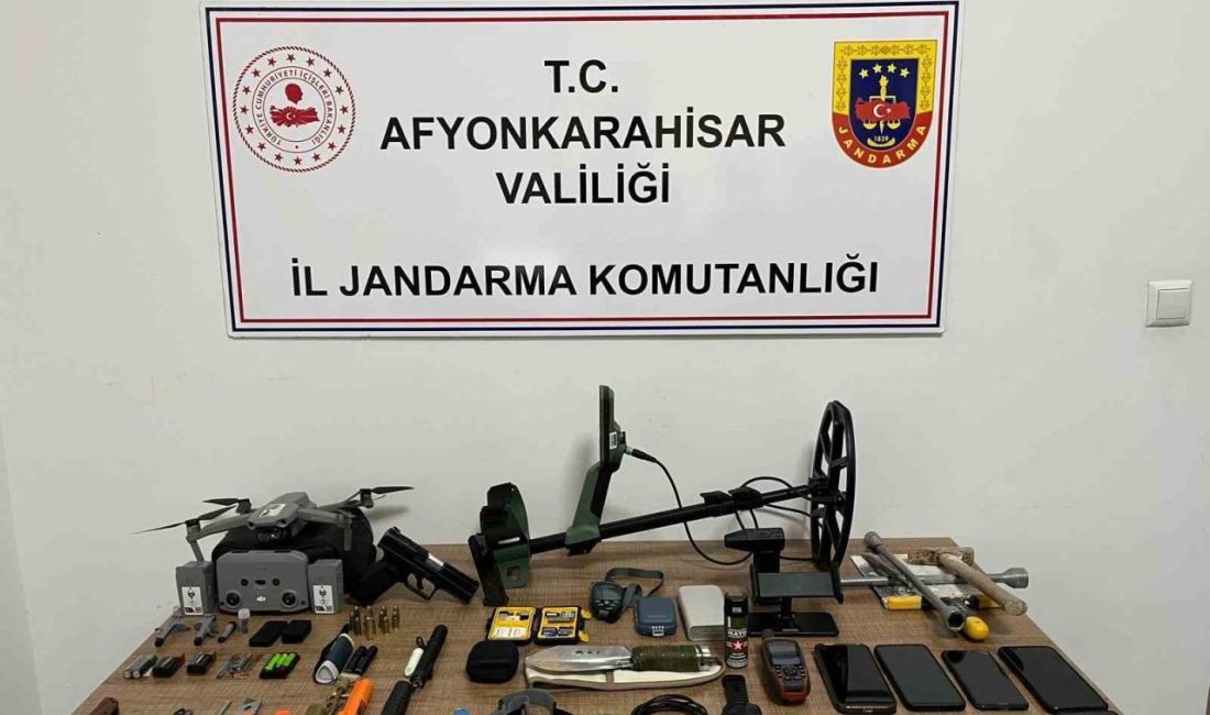 Afyonkarahisar’da dron ile kendilerince güvenlik önlemi alarak kaçak kazı yapan