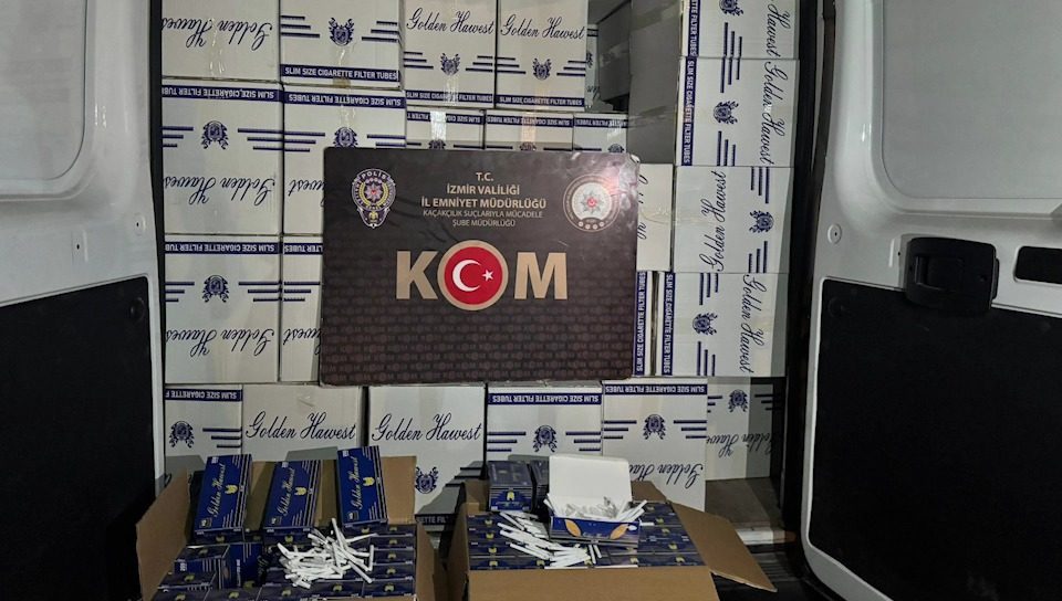 İzmir’in Kemalpaşa ilçesinde düzenlenen operasyonda 7 milyon 320 bin kaçak