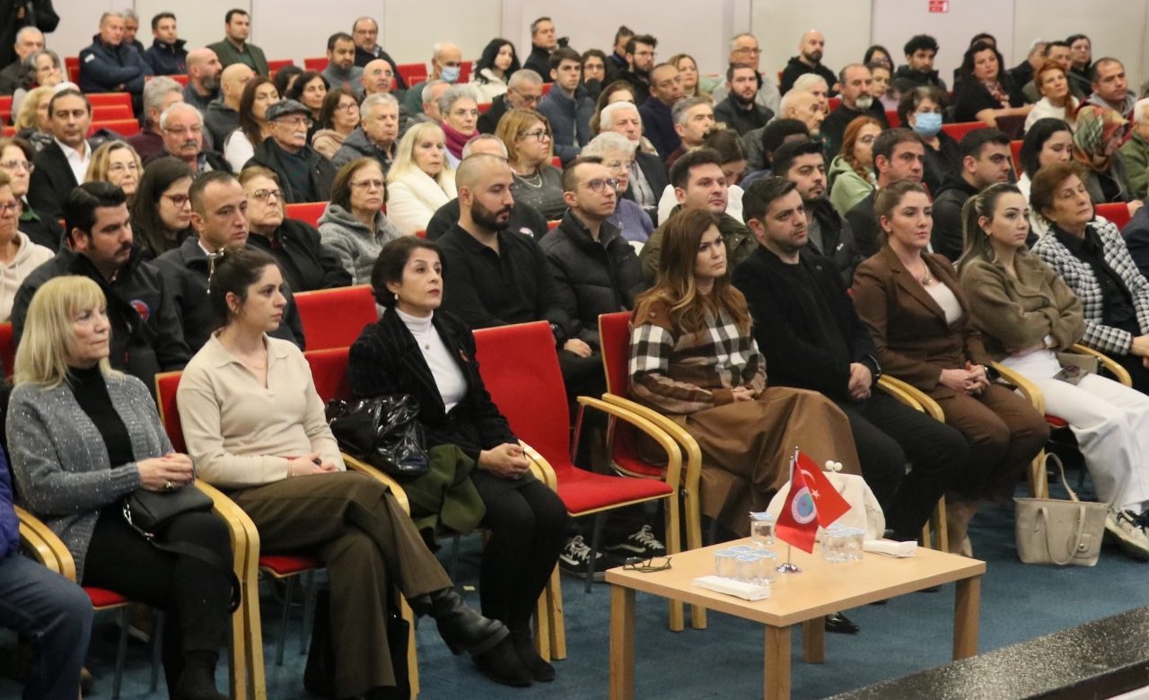 Japon deprem uzmanı Yoshinori Moriwaki, İzmir’de “Afetlerde Japonya Örneği” konulu