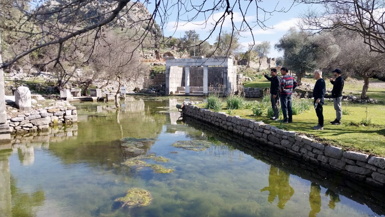Muğla’nın Köyceğiz ilçesindeki tarihle doğanın iç içe olduğu 3 bin