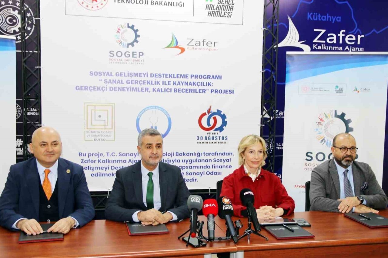 Zafer Kalkınma Ajansı’nda gerçekleştirilen imza töreniyle, "Sanal Gerçeklik ile Kaynakçılık: