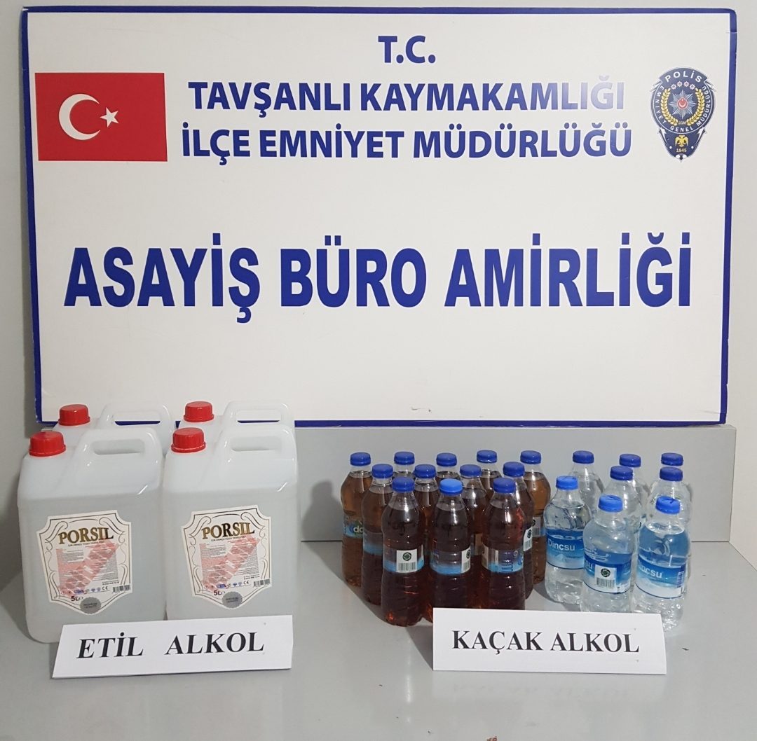 Kütahya’nın Tavşanlı ilçesinde, sahte içki üretip, sattığı iddia edilen bir