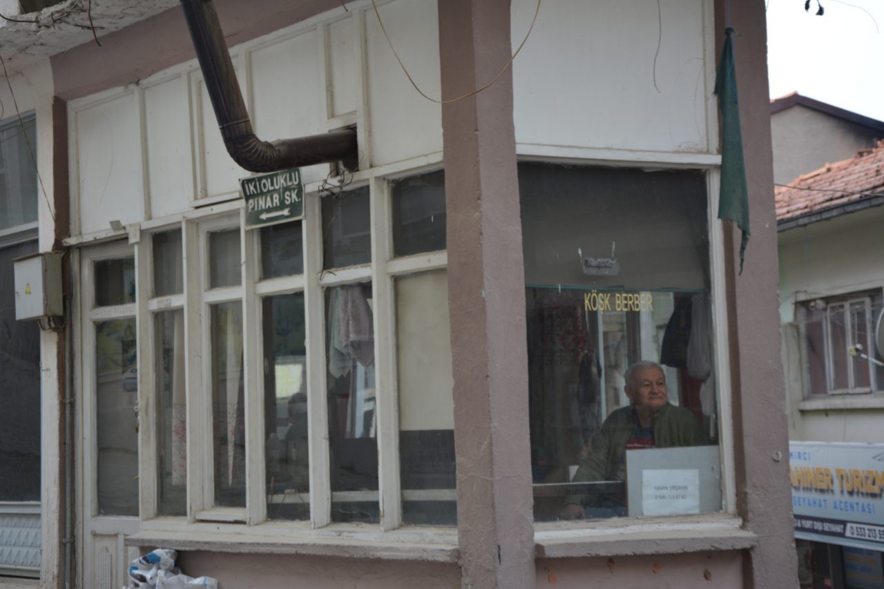 Manisa'nın Demirci ilçesinde 69 yaşındaki Hasan Erşahin, 57 yıl önce
