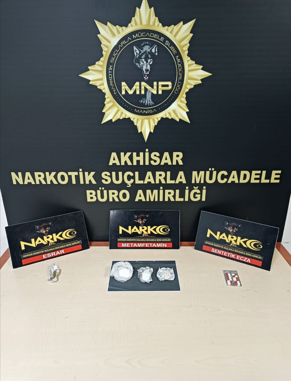 İl Emniyet Müdürlüğü Narkotik Suçlarla Mücadele Şubesi ekipleri, uyuşturucu ticareti