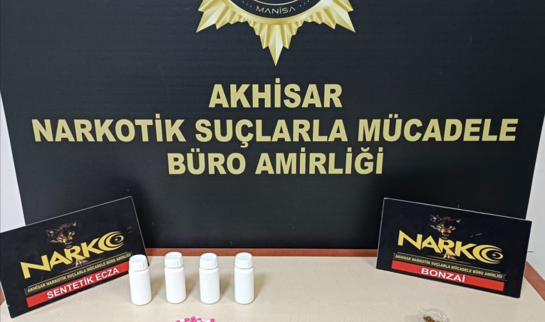Manisa’nın Akhisar ilçesindeki uyuşturucu operasyonlarında gözaltına alınan 4 şüpheliden 3’ü