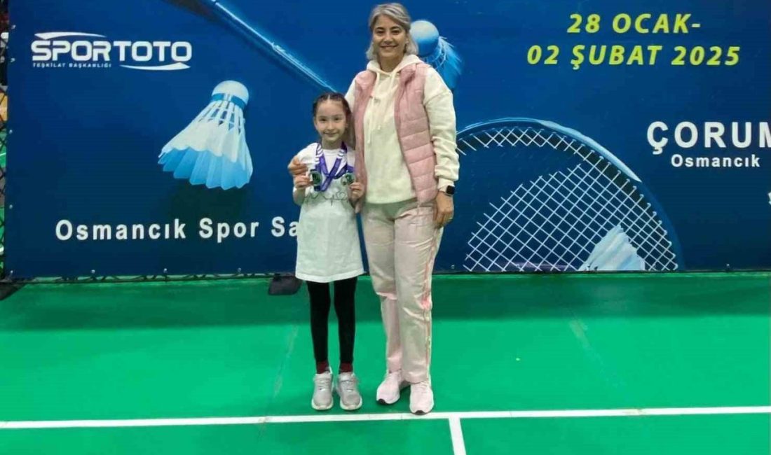 Bilecikli minik badmintoncu 7 yaşındaki Zeynep Ada Meşe İşitme Engelliler