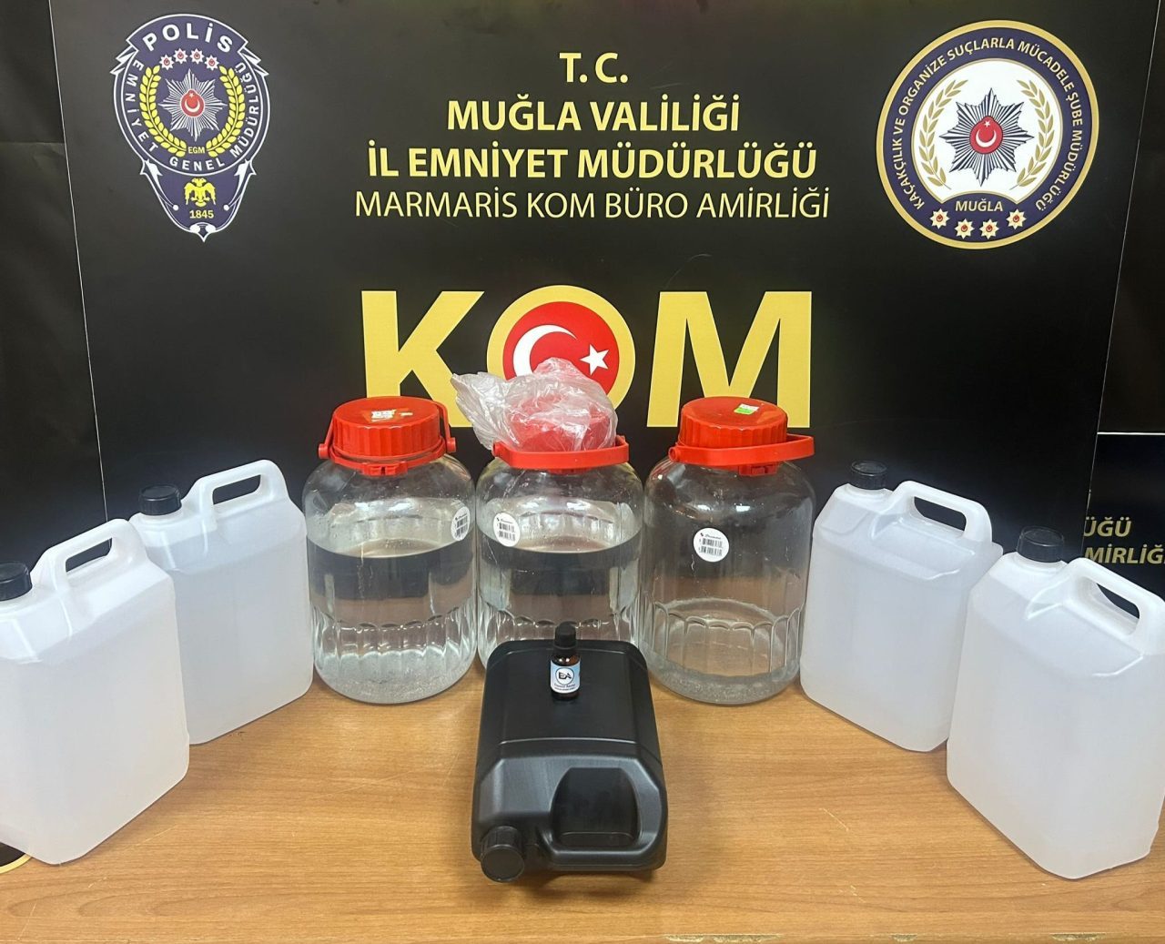 Muğla’nın Marmaris ve Bodrum ilçelerinde 164 litre kaçak etil alkol