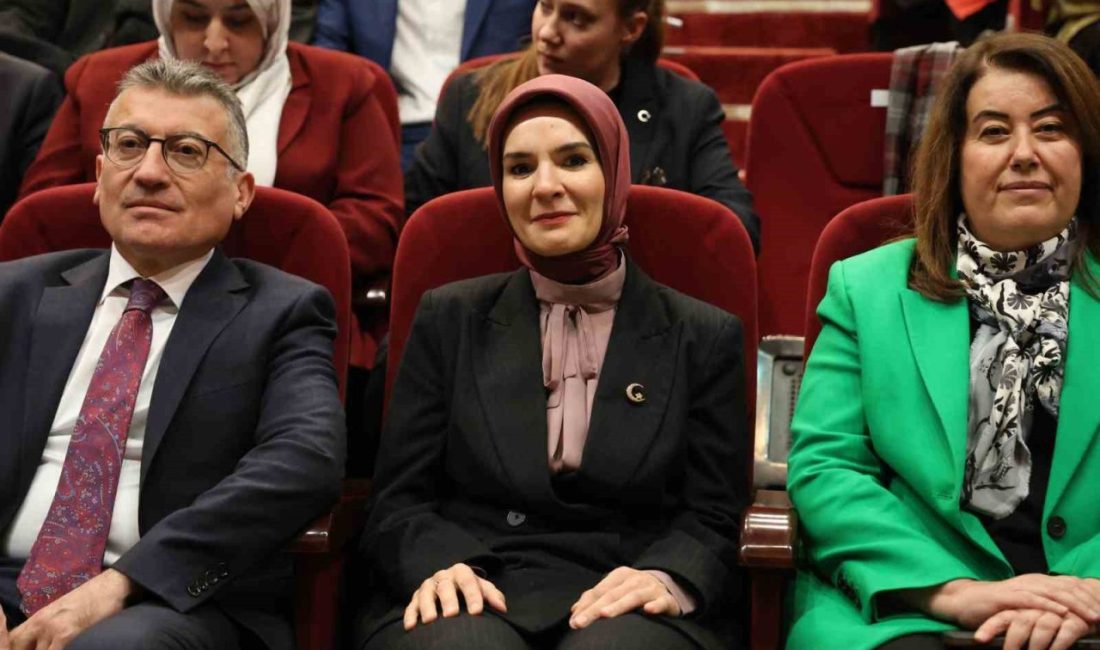 Aile ve Sosyal Hizmetler Bakanı Mahinur Özdemir Sivas’ta AK Parti