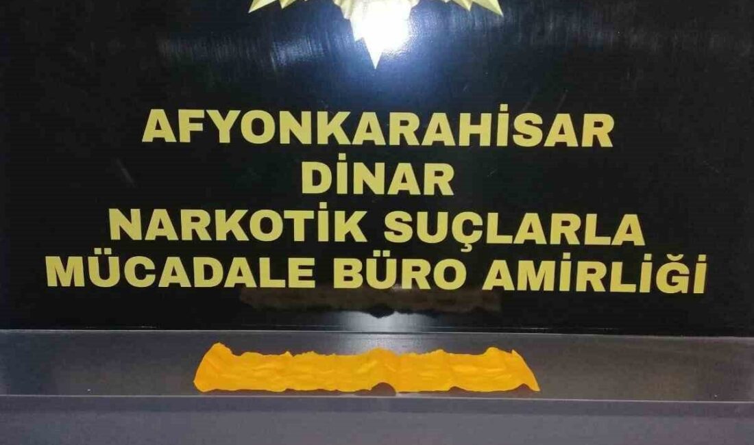 Afyonkarahisar’da polis düzenlediği operasyonda 3 adet peçeteye emdirilmiş uyuşturucu madde