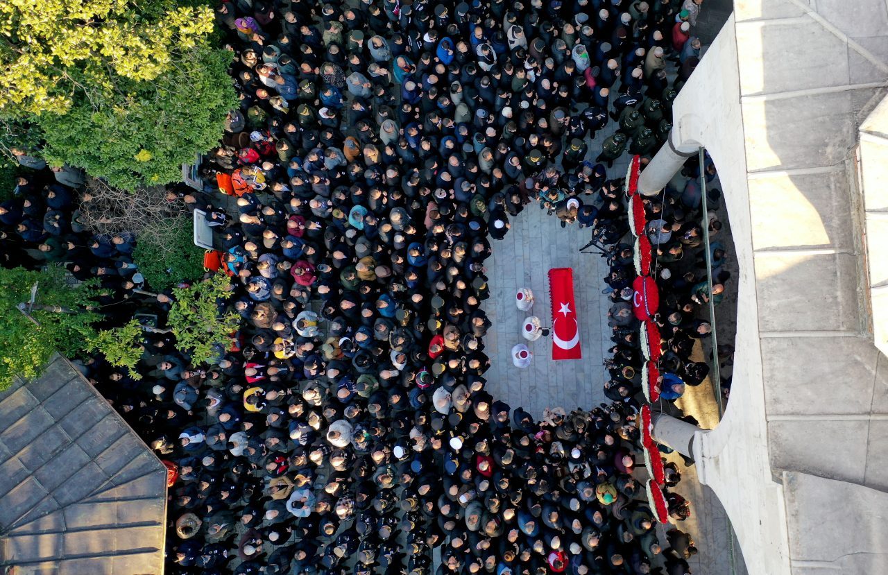 Pençe-Kilit Operasyonu bölgesinde bölücü terör örgütü mensuplarıyla çıkan çatışmada şehit
