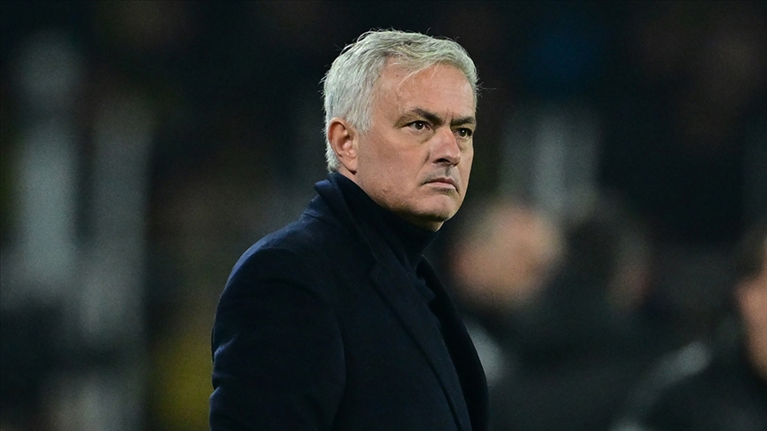Fenerbahçe Teknik Direktörü Jose Mourinho, Premier Lig'de çalıştığı dönemdeki rakipleri