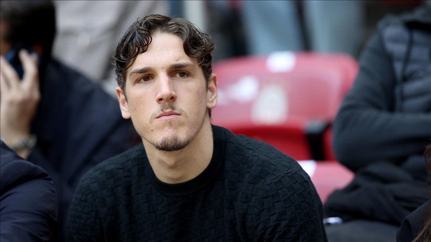 Zaniolo, yeni takımı Fiorentina'da tercih ettiği "17 numaralı" formayı "6