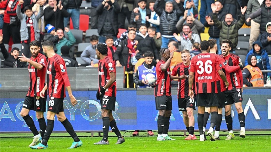 Trendyol Süper Lig'in 24. haftasında konuk ettiği Net Global Sivasspor'u