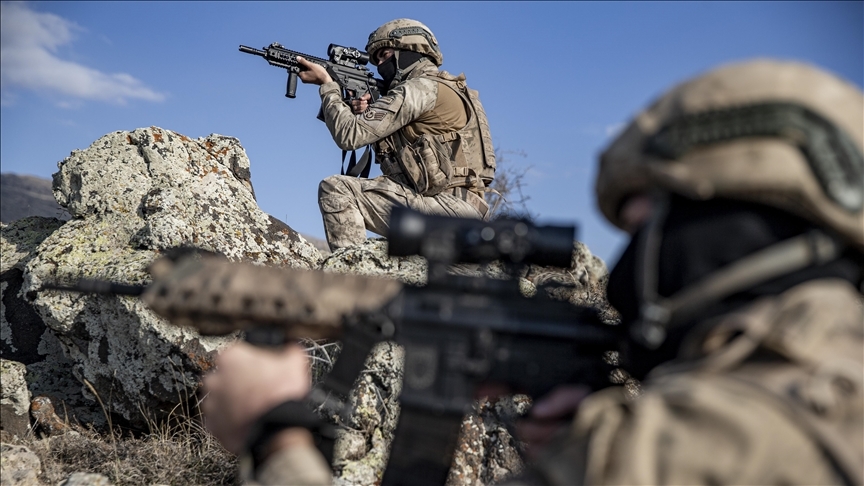 Suriye'nin kuzeyinde PKK/YPG'li 23 teröristin etkisiz hale getirildiği bildirildi.
