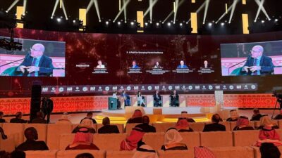 Hazine ve Maliye Bakanı Mehmet Şimşek, bu yıl enflasyonda düşüşün