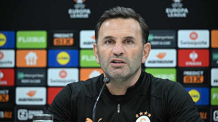 Galatasaray Teknik Direktörü Okan Buruk, UEFA Avrupa Ligi son 16