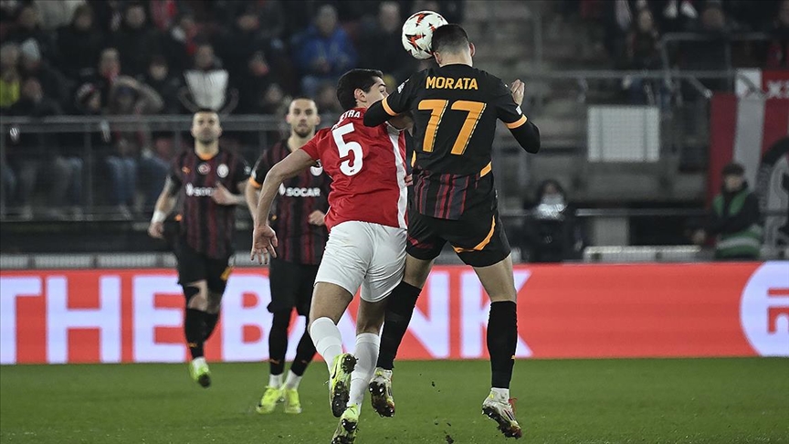 UEFA Avrupa Ligi son 16 play-off turunda 4-1 kaybettiği ilk