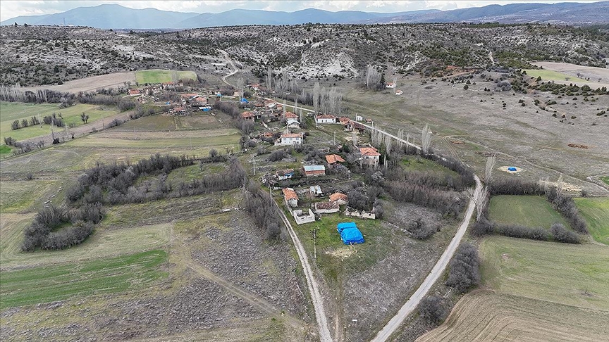 Türkiye'de nüfusun yüzde 6,6'sı belde ve köylerde ikamet ederken, 5