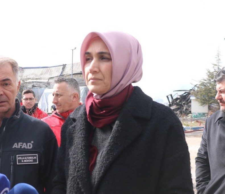 Afyonkarahisar Valisi Doç. Dr. Kübra Güran Yiğitbaşı, orman ürünleri üretimi