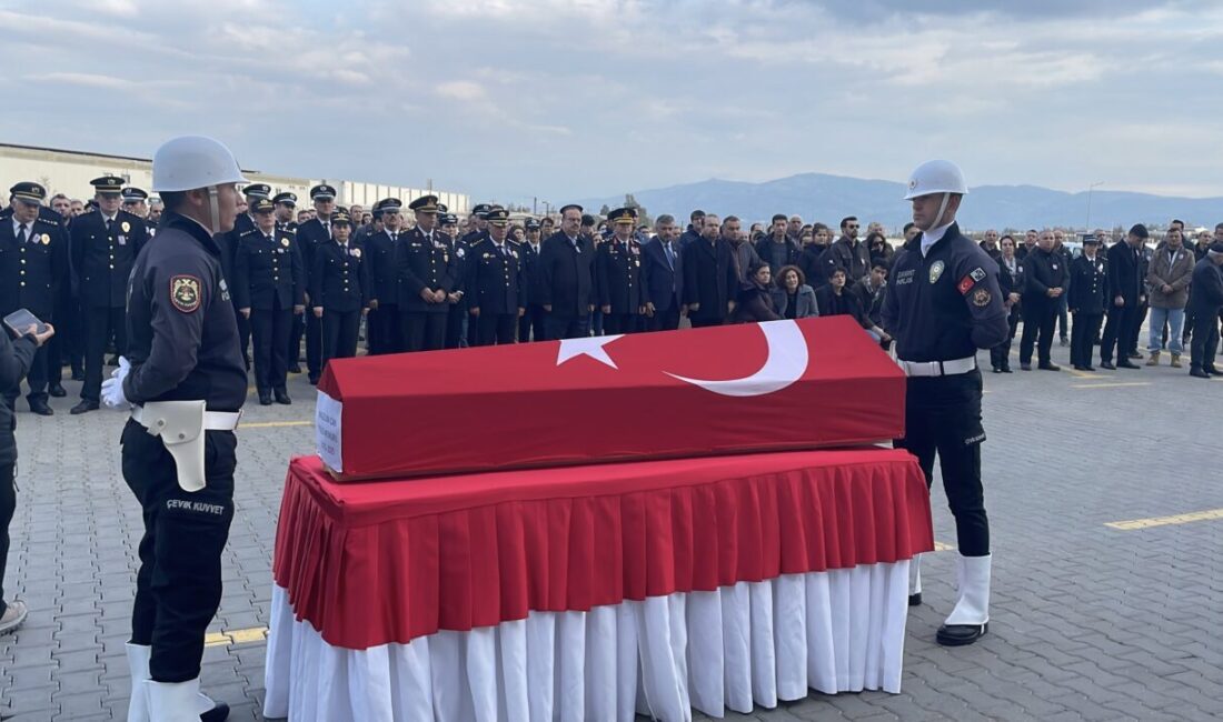 Aydın'da kalp krizi sonucu hayatını kaybeden polis memuru için tören