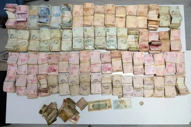Yalova'da zabıta tarafından düzenlenen dilenci operasyonunda bir dilencinin üzerinden 164