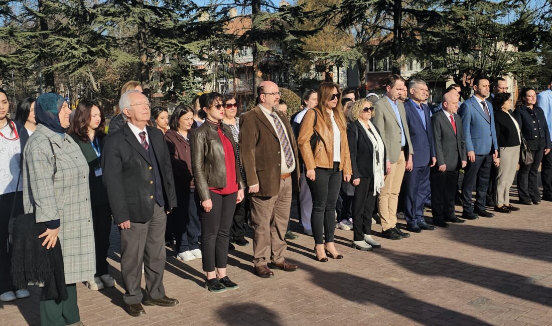 Afyonkarahisar Tabip Odası Başkanı Alev Türe ve beraberindeki doktorlar, 14
