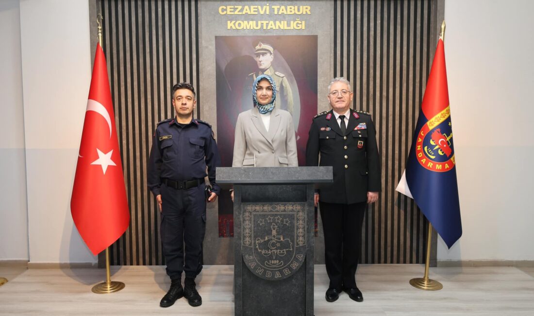   BİRLİKTE DAHA GÜÇLÜYÜZ Afyonkarahisar Valisi Doç. Kübra Güran Yiğitbaşı,