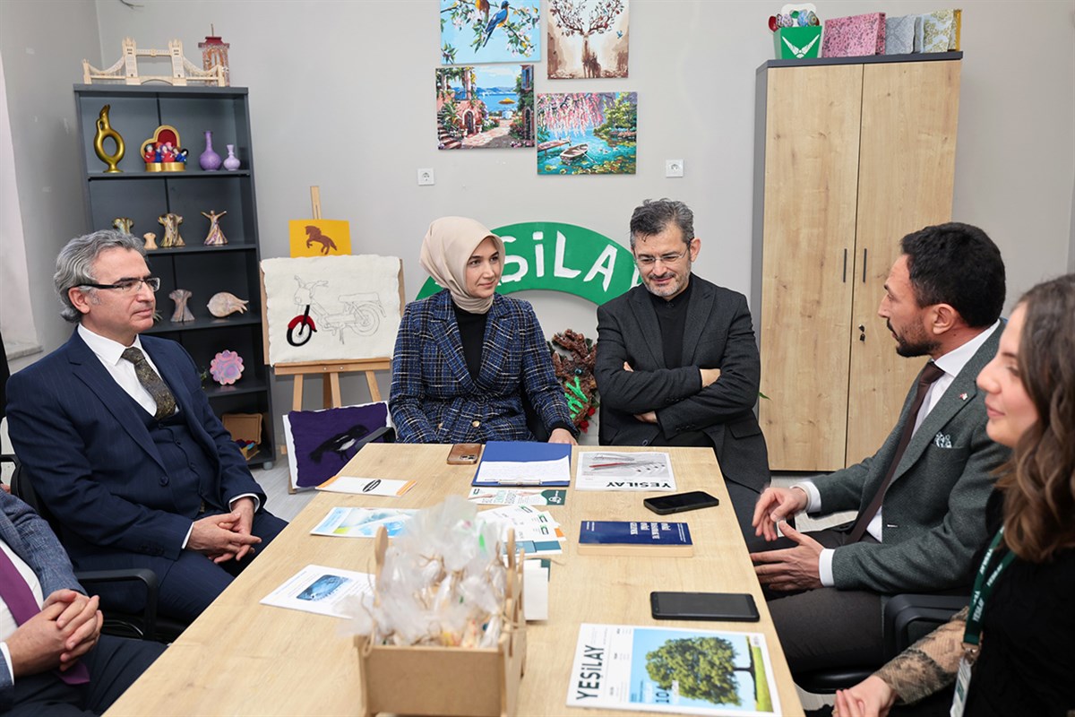 Vali Doç. Dr. Kübra Güran Yiğitbaşı, eşi Burhan Selim Yiğitbaşı