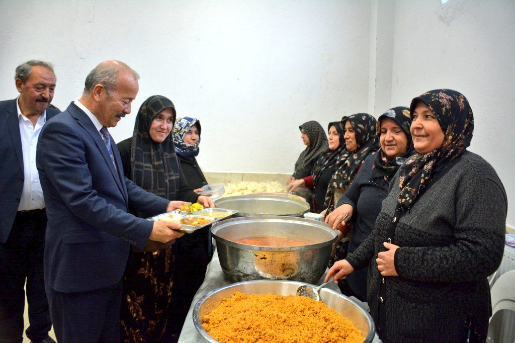 Tatarlı Belediyesi tarafından düzenlenen iftar programında konuşan Milliyetçi Hareket Partisi