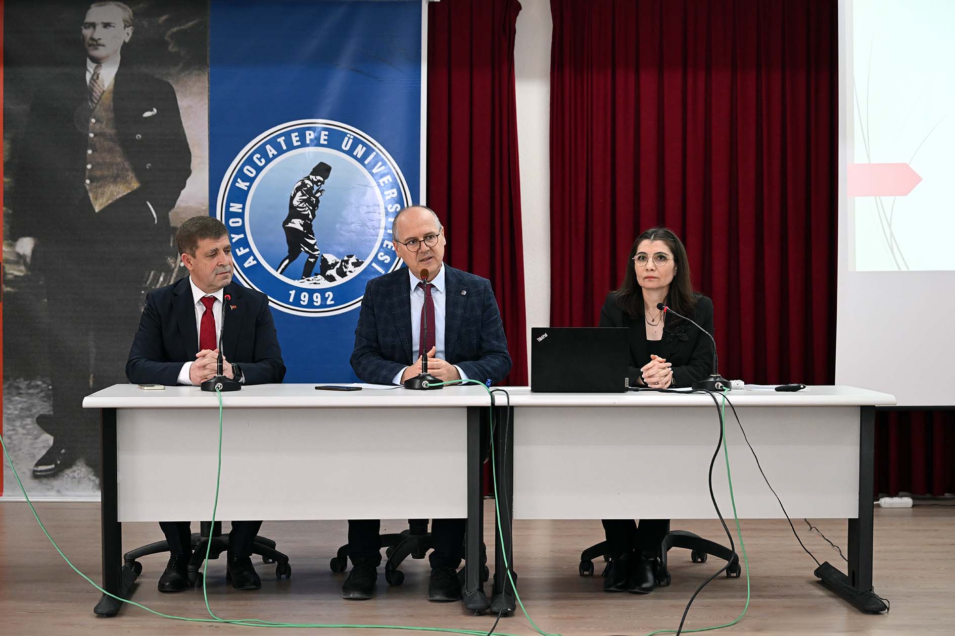 Afyon Kocatepe Üniversitesi (AKÜ) Atatürk İlkeleri ve İnkılap Tarihi Uygulama