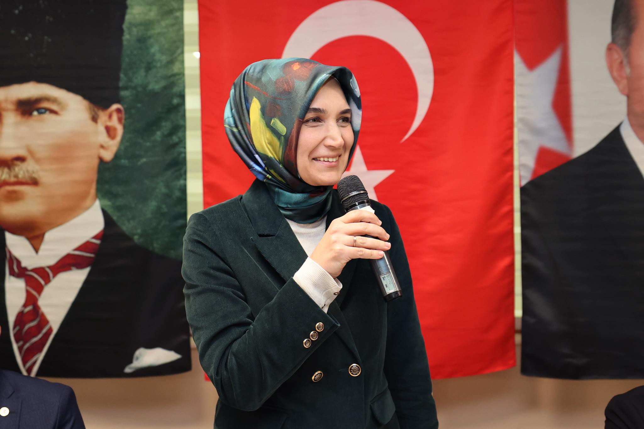 Ramazan ayında çalışmalarına hız kesmeden devam eden Afyonkarahisar Valisi Doç.