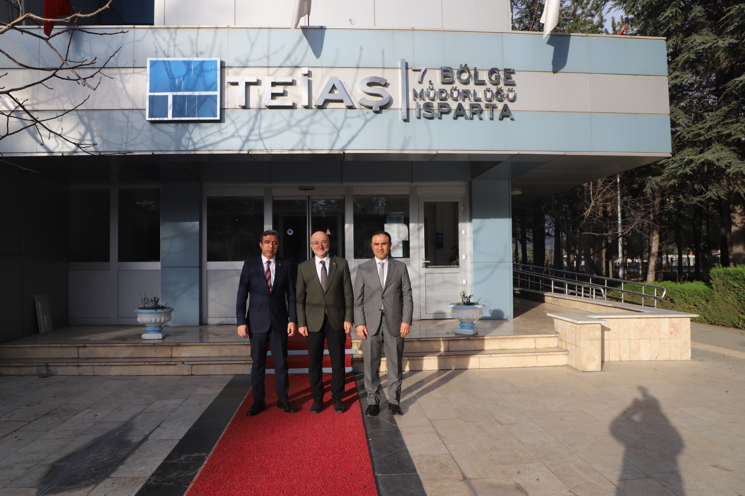 TEİAŞ Isparta 7. Bölge Müdürü Ramazan Ayyıldız’ı ziyaret eden AK