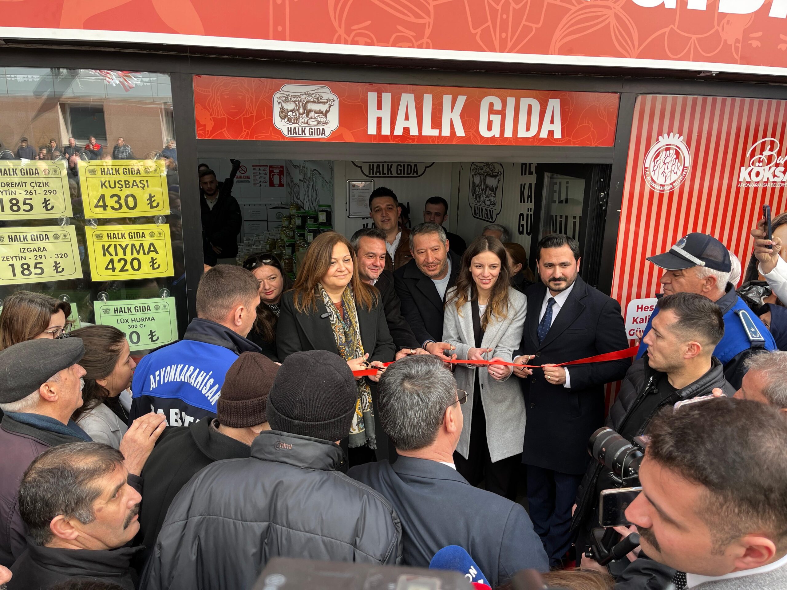 “Halk için çalışmaya devam edeceğiz”
Afyonkarahisar Belediyesi, halkın ekonomik olarak zorlanmadan
