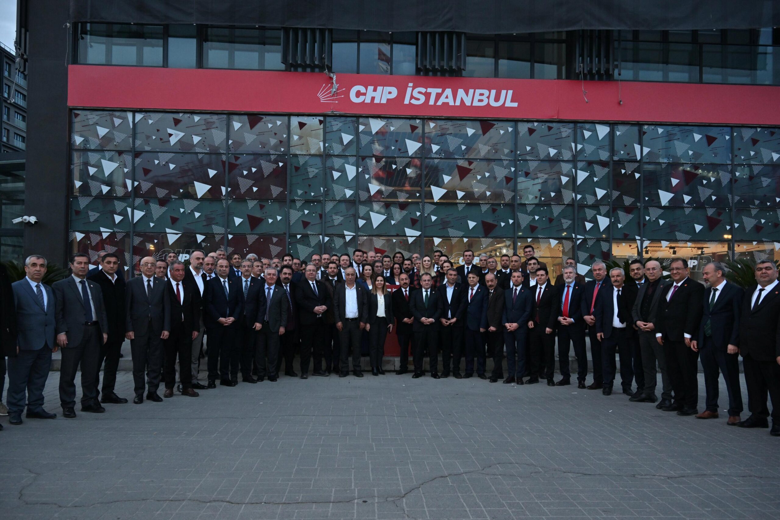 Cumhuriyet Halk Partisi’nin 81 İl Başkanı ortak bir açıklama yaparak