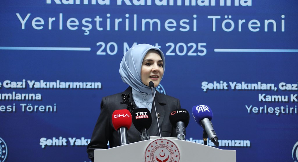 Aile ve Sosyal Hizmetler Bakanı Mahinur Özdemir Göktaş, dün atanan