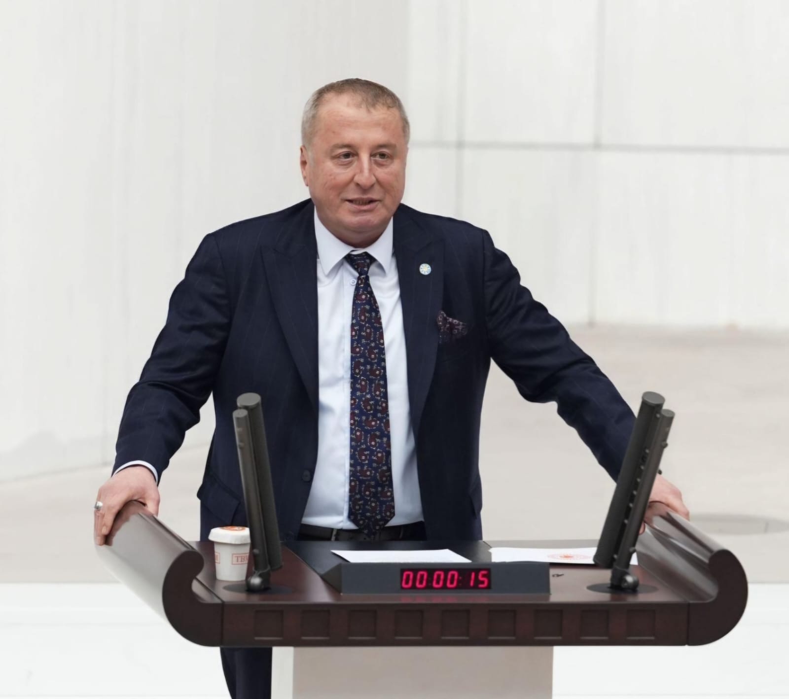 İYİ Parti Genel Başkan Yardımcısı ve Afyonkarahisar Milletvekili Hakan Şeref