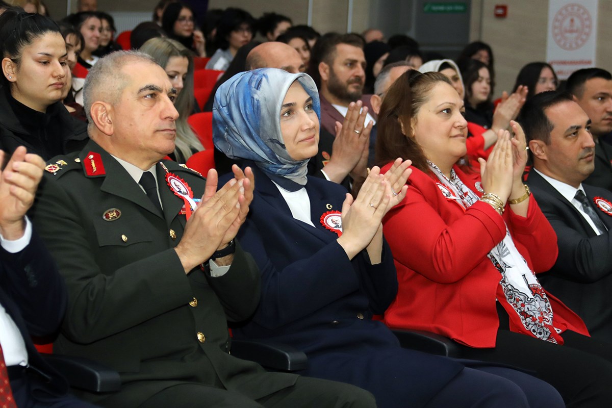 Afyonkarahisar Valiliği tarafından Kâmil Miras Anadolu Lisesi Şehit Kerim Üye