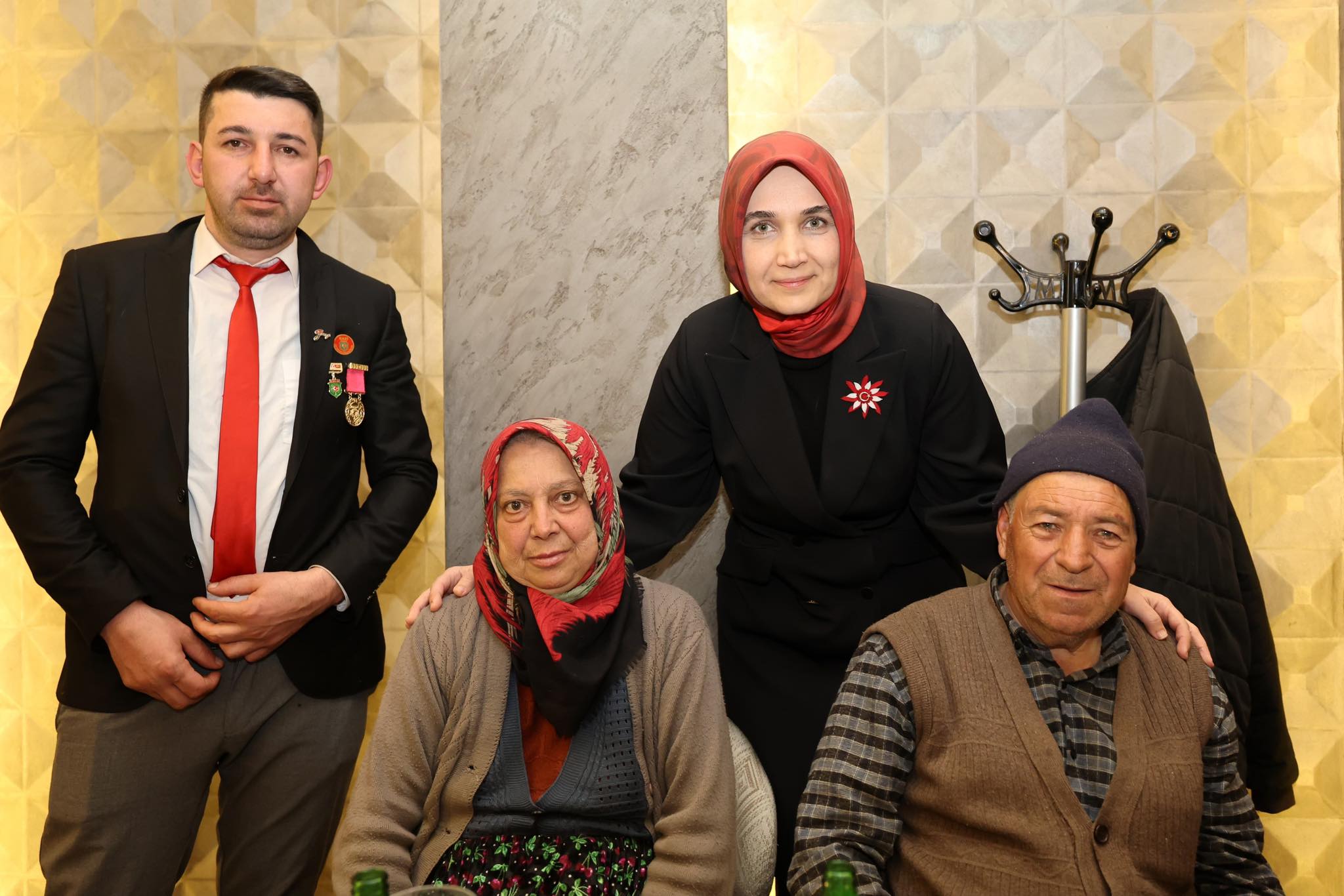 Afyonkarahisar Valisi Doç. Dr. Kübra Güran Yiğitbaşı ve eşi Dr.