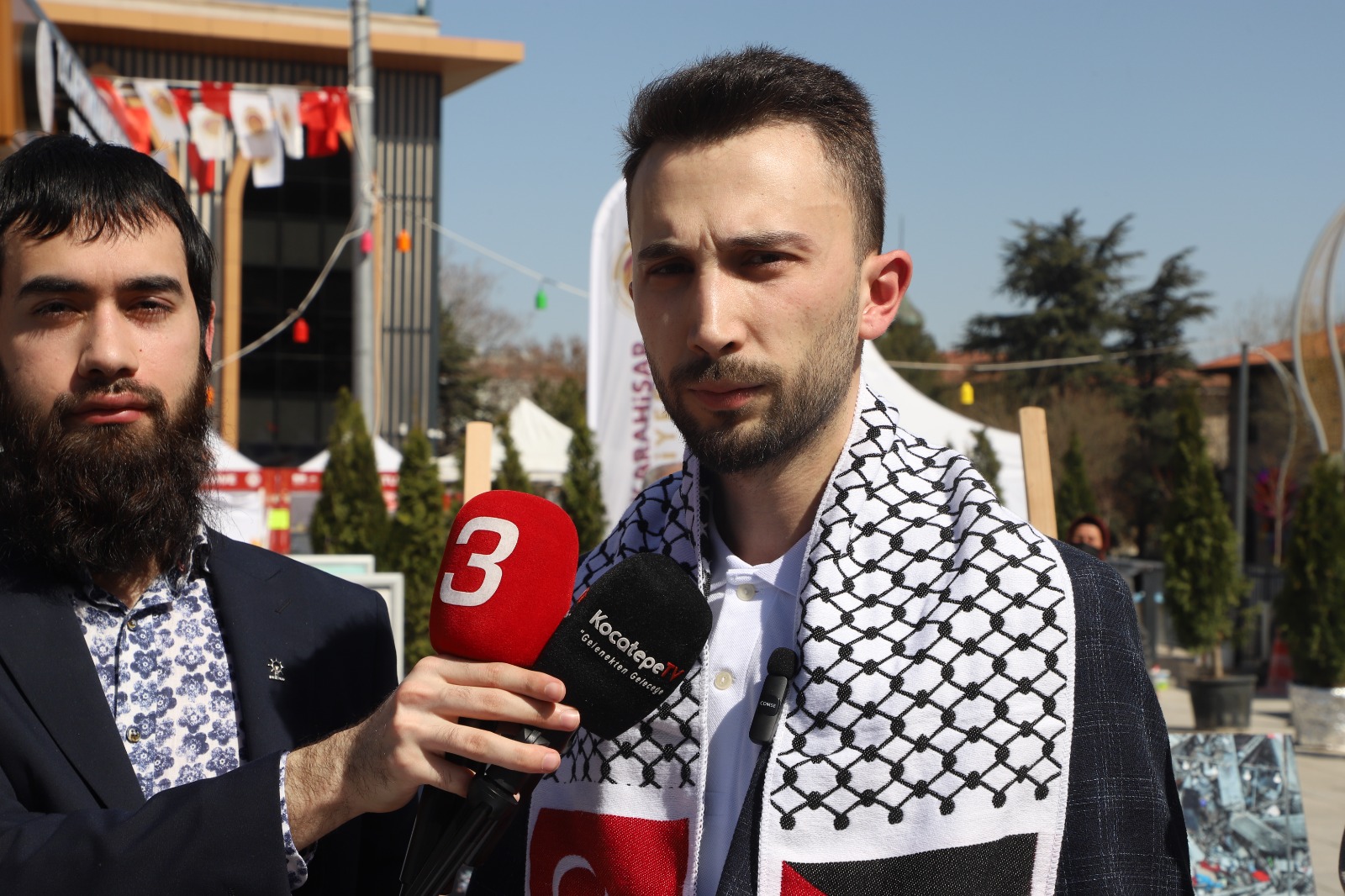 AK Parti Afyonkarahisar Gençlik Kolları tarafından Zafer Meydanı’nda “Gazze’de Ramazan”