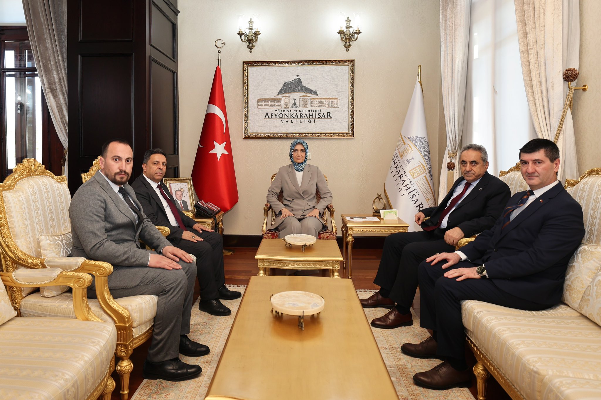 Afyonkarahisar Valisi Doç. Dr. Kübra Güran Yiğitbaşı; Türk Büro Sen