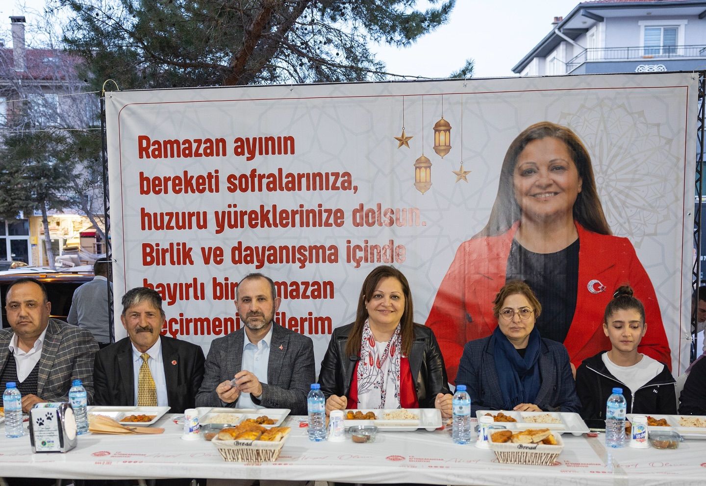 Belediye Başkanı Burcu Köksal, Ramazan ayının ikinci haftasında da Afyonkarahisar