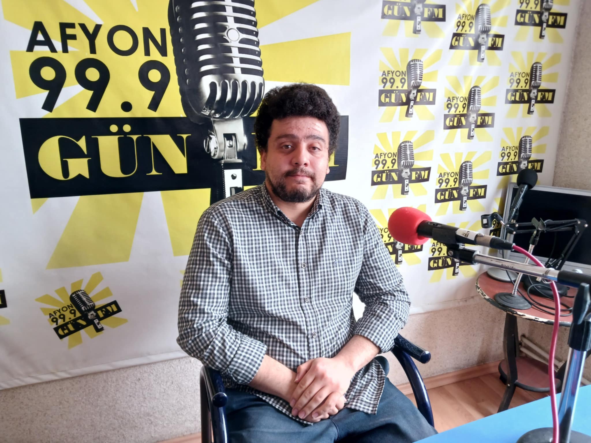Afyon Kocatepe Üniversitesi (AKÜ) ve Gün FM iş birliğinde devam