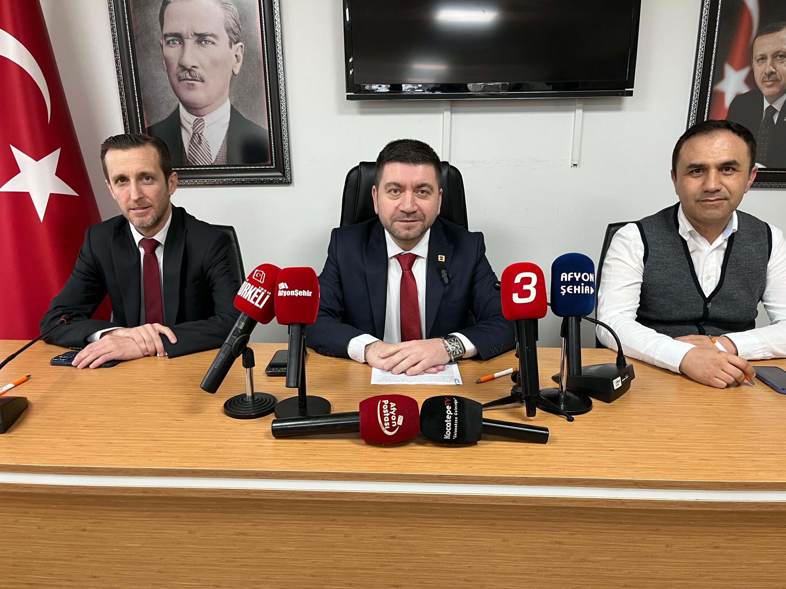 AK Parti Tanıtım ve Medya Başkanı Halil İbrahim Sevim İl