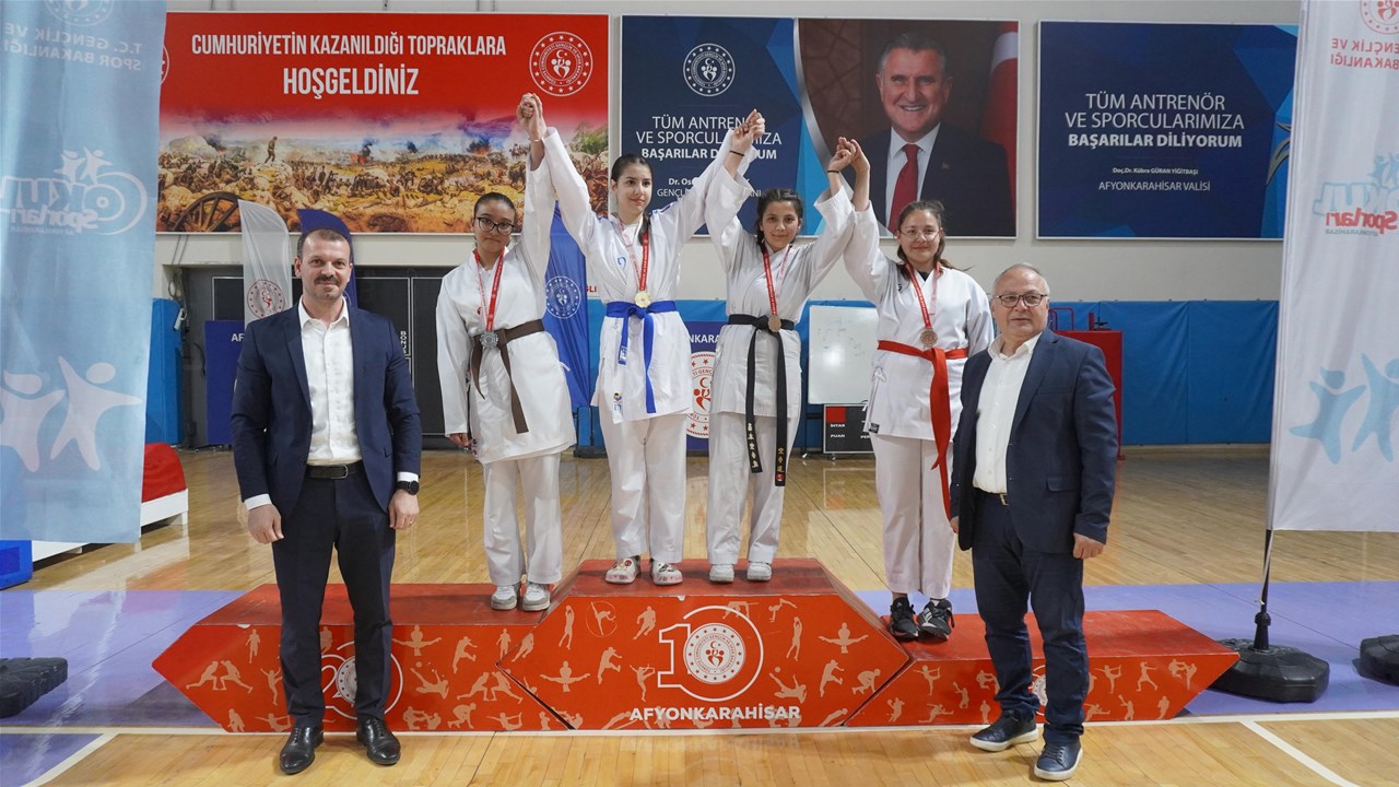 18 Mart Çanakkale Şehitleri Anma Günü etkinlikleri kapsamında düzenlenen okul