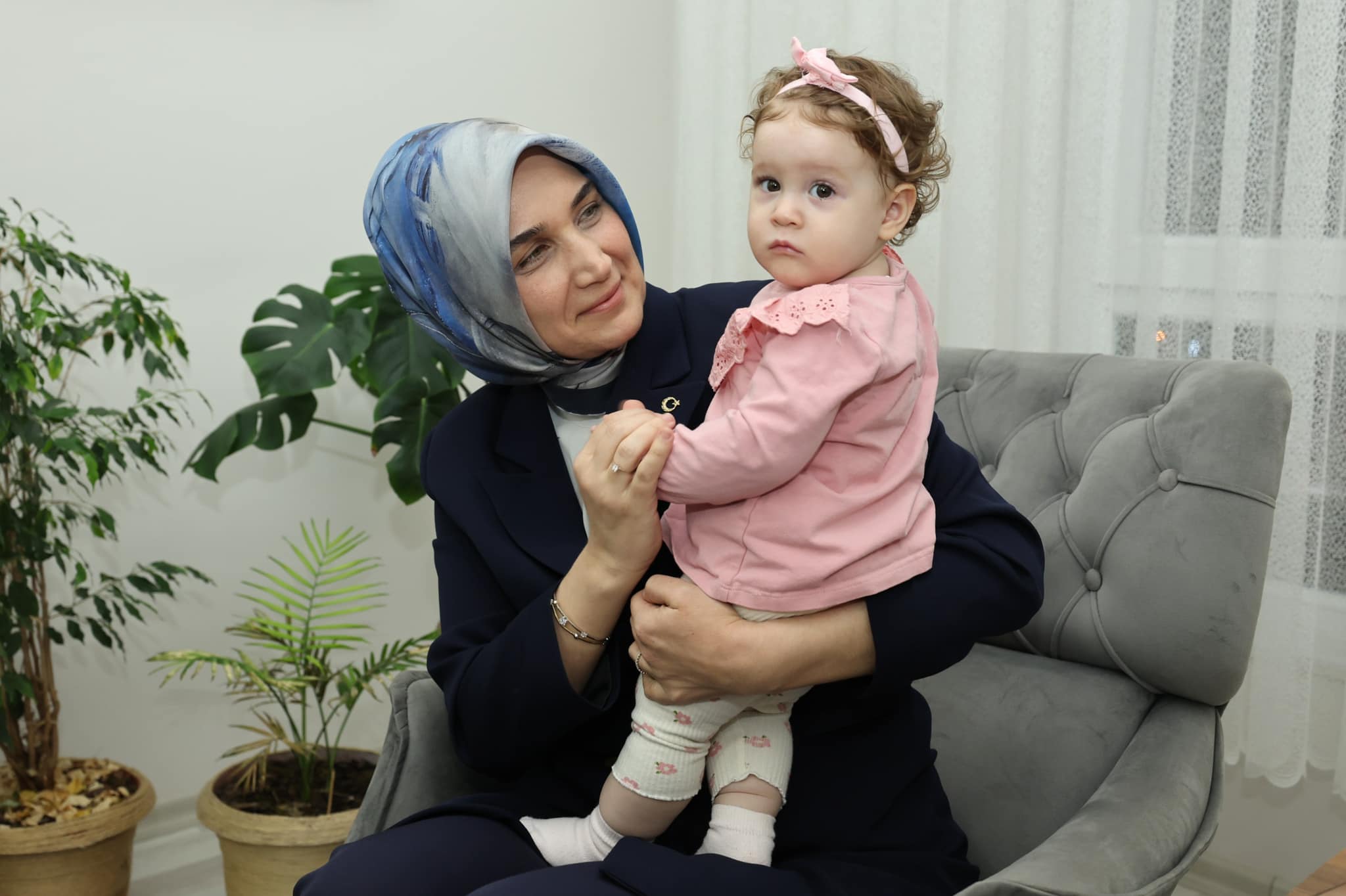 Ramazan ayında iftardan sonraki vakitlerini şehit yakınları ve gazilere ayıran